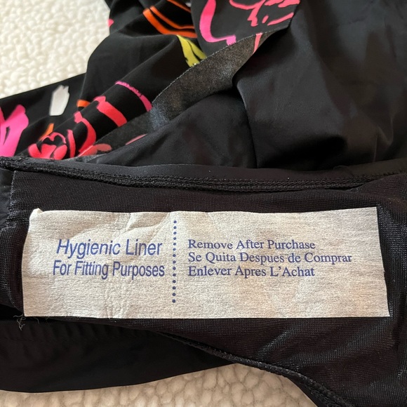 MAGICSUIT TROPICAL PRINT ONE-PIECE SWIMSUIT: BLACK: NWT: SIZE 16 - Picture 8 of 10